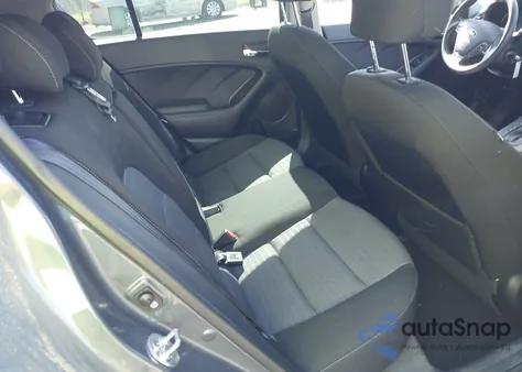 2016 Kia Forte Lx из США, поврежденный, VIN KNAFK5A81G5547066